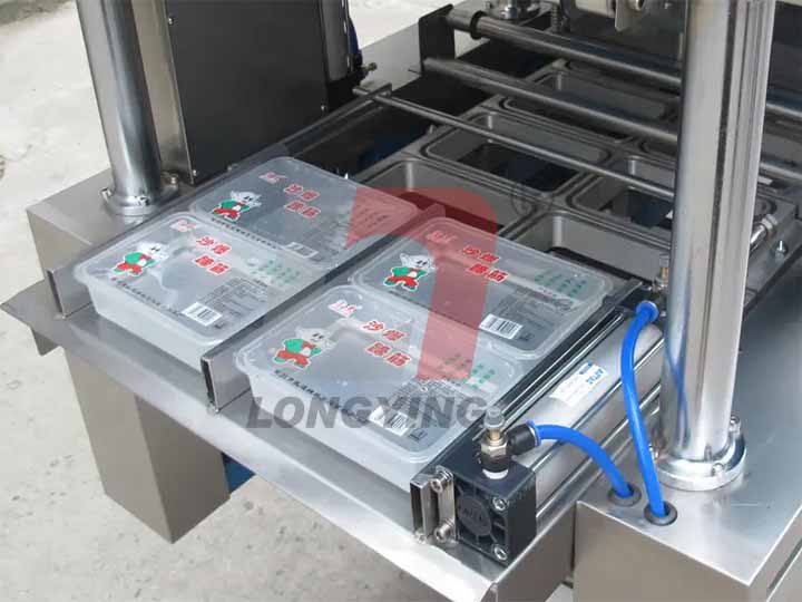 龙应全自动鸭血灌装封口机